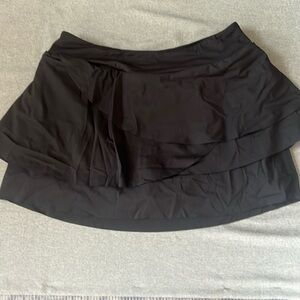 Halara 3-Layered Ruffle tiered tennis/golf skirt with shorts black size large